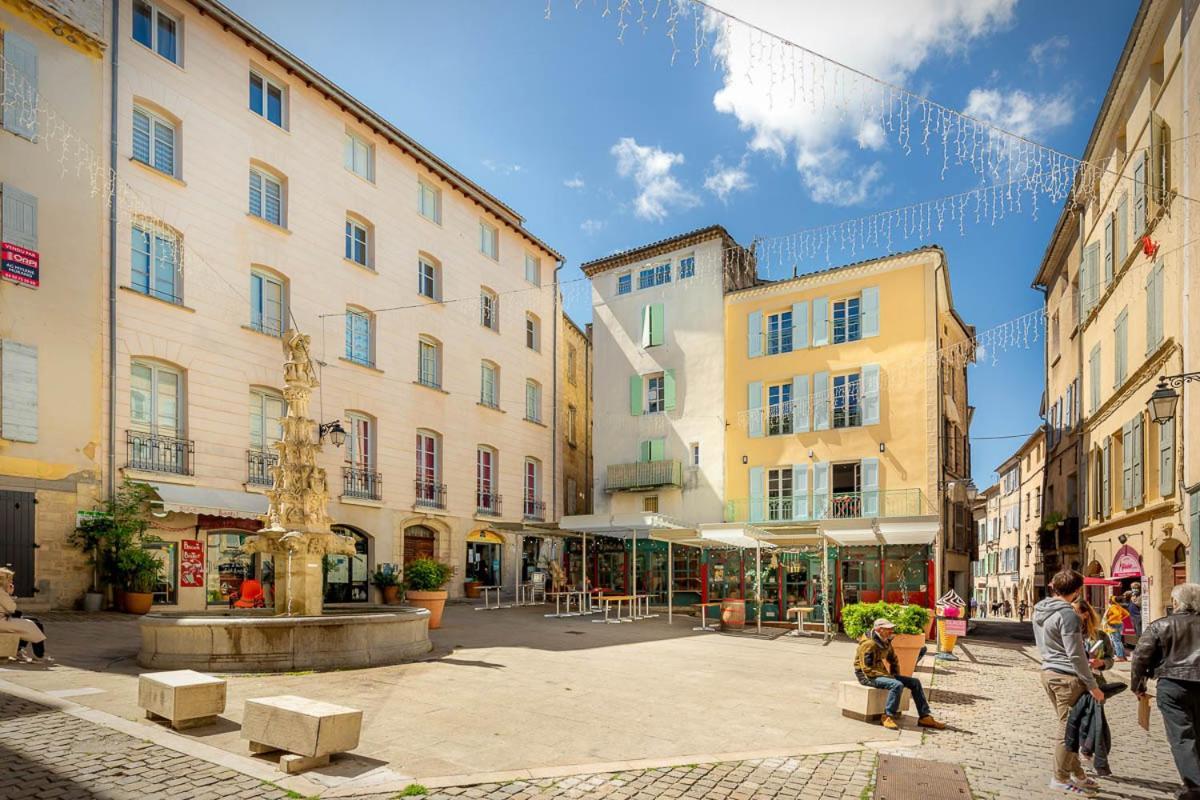 Provence Au Coeur Appart Hotels Forcalquier Exterior foto